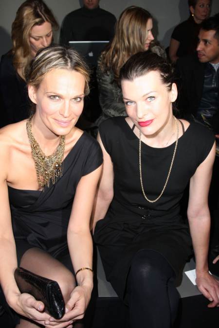 Las super modelos de los 90's Molly Sims y Milla Jovovish en la semana de la moda en Nuva York