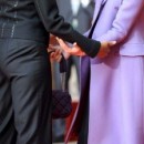 Michelle Obama y Carla Bruni tomadas de la mano