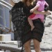 Jessica Alba pasando el dia con su hija en la playa