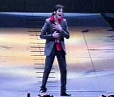 Michael Jackson cantando en su ultimo ensayo