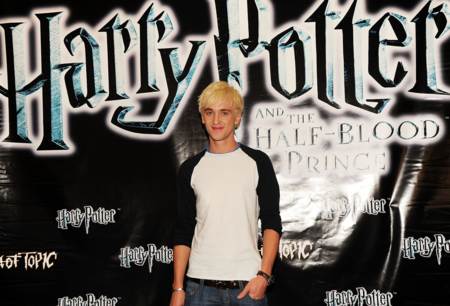 Tom Felton promocionando la nueva pelicula de Harry Potter