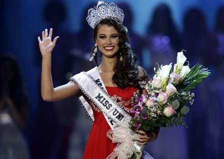 Miss Venezuela feliz recien coronada