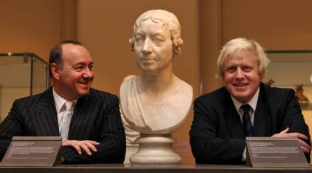 Boris Johnson y Kevin Spacey en museo de Londres