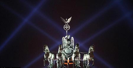 Estatua Quadriga en la cima de la puerta de Brandenburgo
