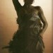 En un atuendo y con look al estilo Soul, la actriz francesa Vanessa Paradis