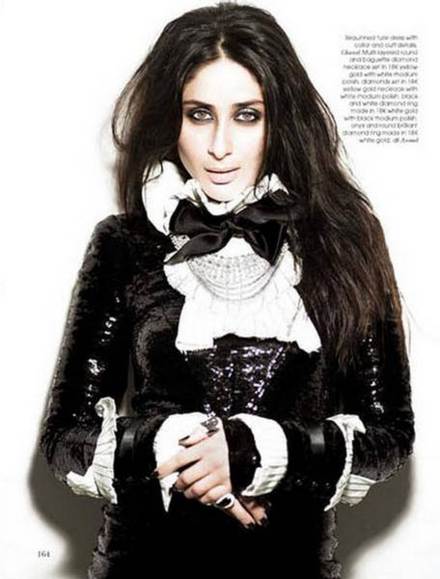 Kareena Kapoor posando con atuendo de Channel en revista Vogue India