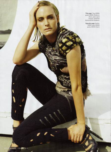 Amber Valleta posando grandes prendas de Rodante