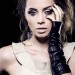 Eliza Dushku posando para MF