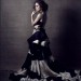 Eliza Dushku posando vestido largo negro con pose sensual