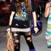 Miley Cyrus con medias rotas y terrible imagen