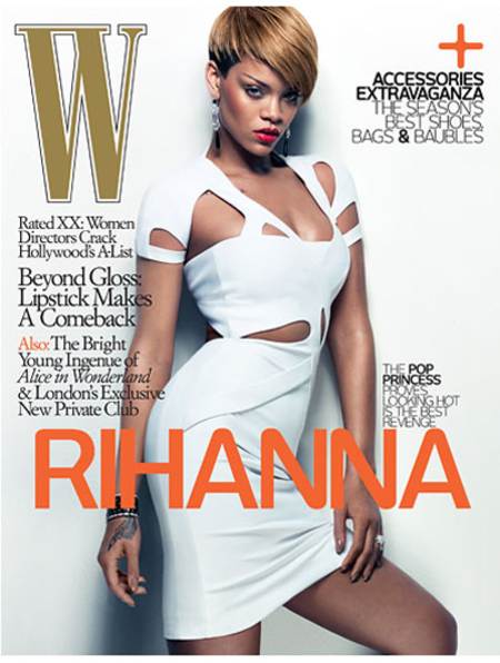 Rihanna posando fashion en la portada de W