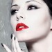 Cheryl Cole sensual con los labios rojos