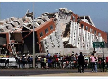 Casa destruida por el terremoto en Chile