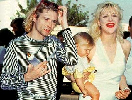 Kurt Cobain, Courtney Love y su pequeña bebe