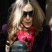 Sarah Jessica Parker haciendo un gesto raro con su cara muy delgada