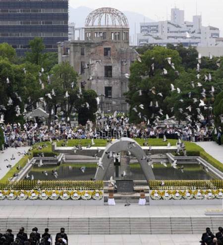 Conmemoracion del aniversario de la boma nueclear en Hiroshima