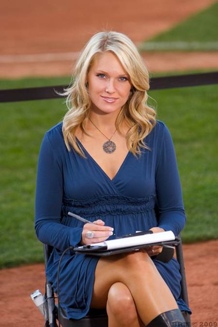 Heidi Watney con una mirada sensual