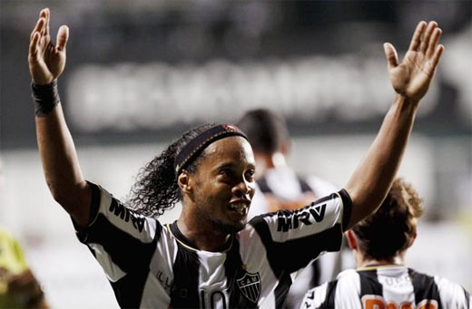Ronaldinho cerca de ganar