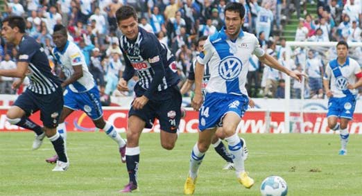 Club Puebla contra Rayados de Monterrey, juego de la Jornada 6