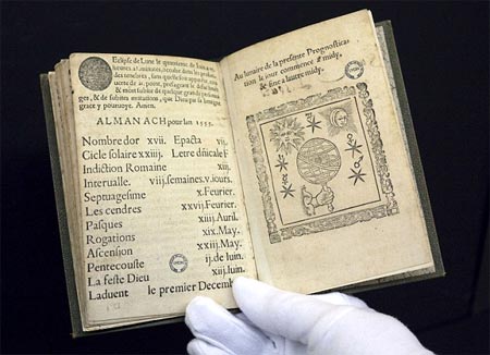 Libro de Nostradamus en frances